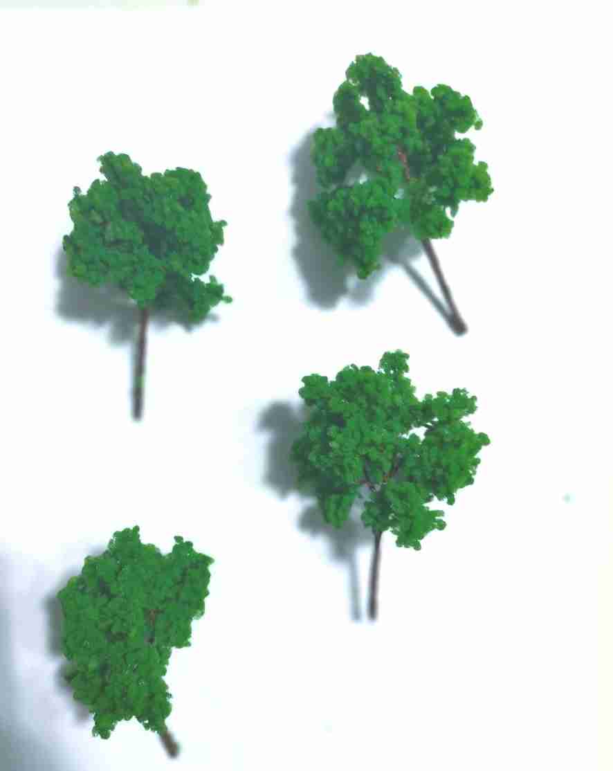 arbre 1/100 - 09 cm 5247